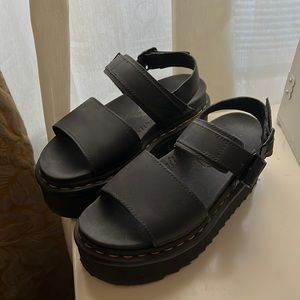 DR MARTENS VOSS WOMEN'S LEATHER STRAP PLATFORM SANDALS